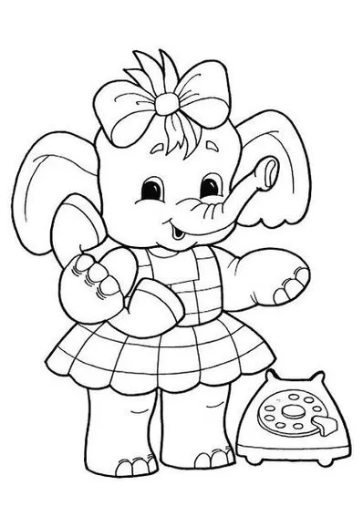 Elefantinha charmosa com vestido xadrez e laço brinca com telefone antigo. Desenho detalhado para colorir e estimular a criatividade.