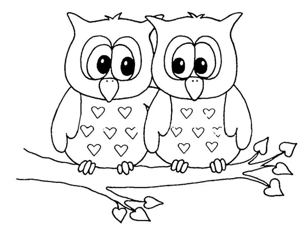 Desenhos de corujas para colorir: duas aves em um galho com corações.
