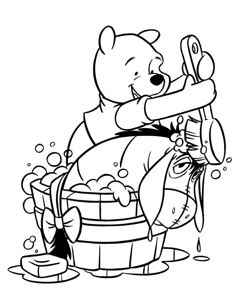 Ursinho Pooh dando banho no Bisonho: desenho para colorir