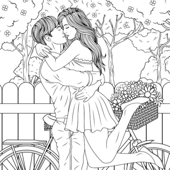 Casal apaixonado se beijando em cena romântica para colorir do Dia dos Namorados. Bicicleta com flores e ambiente campestre.