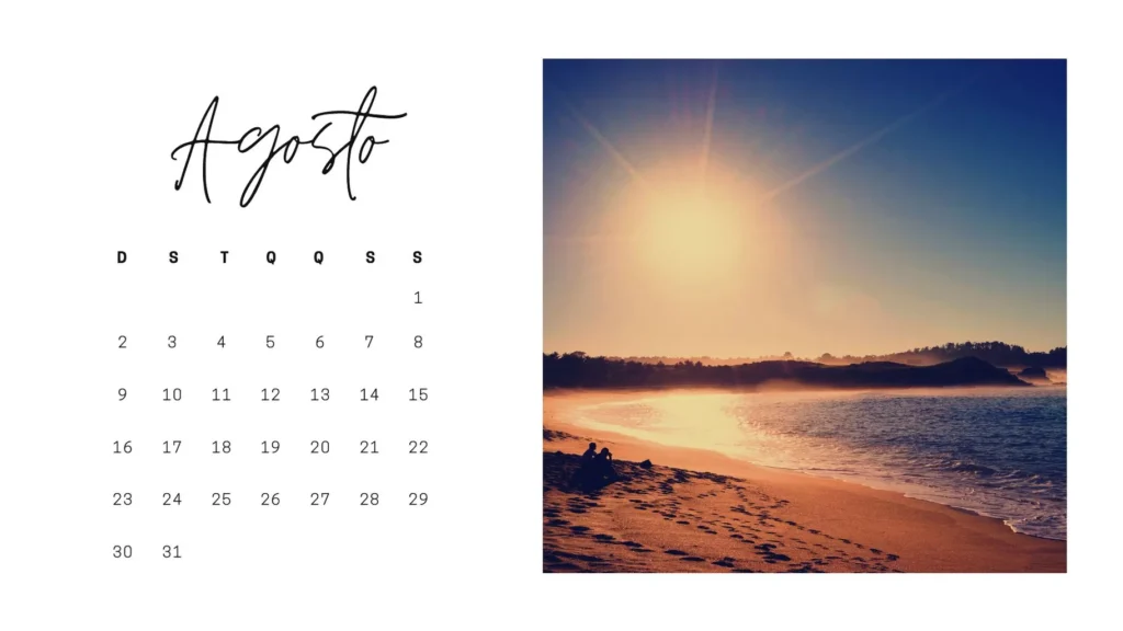 Calendário Agosto 2023 com Feriados para Imprimir: Sol na praia