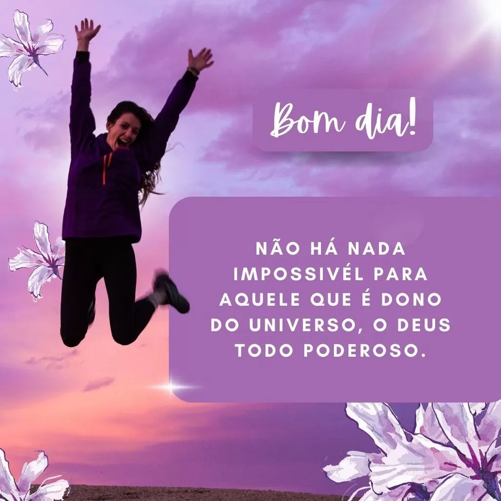Mulher alegre em cenário de entardecer com mensagem inspiradora sobre o Todo Poderoso.