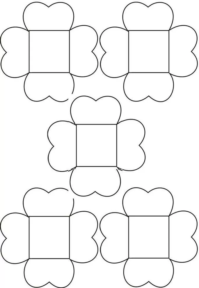 Molde de forminha coração para doces, pronto para imprimir e montar.